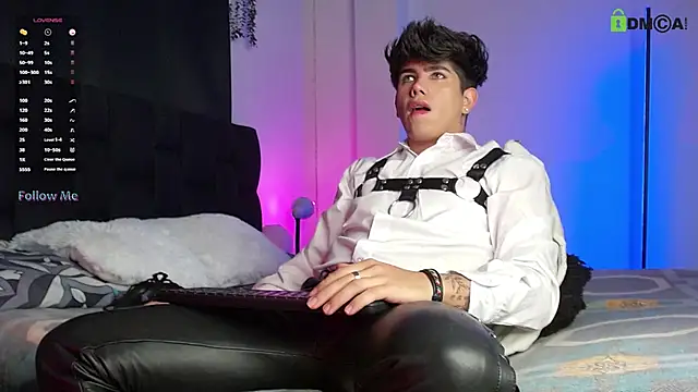 LyleBennett  online show from October 2025 10:54:02 AM