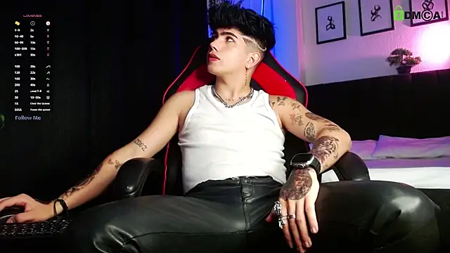 LyleBennett  online show from April 2026 10:38:02 AM