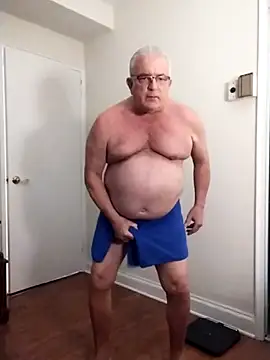 Snapshot of Shoreguy69 chatting on January 2026 12:42:02 PM Shoreguy69 online show from January 2026 12:42:02 PM