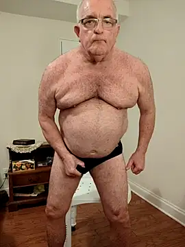 Snapshot of Shoreguy69 chatting on March 2026 07:00:02 AM Shoreguy69 online show from March 2026 07:00:02 AM