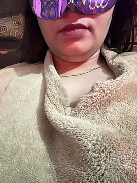 Snapshot of Anjalihotwife chatting on December 2024 03:06:01 AM Anjalihotwife online show from December 2024 03:06:01 AM