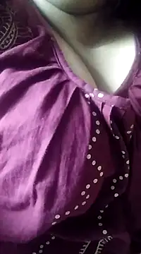 BERRY 00 online show from March 2025 12:52:02 AM