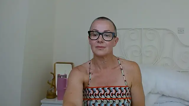 ELEGANT-ARIA36 online show from July 2026 02:21:02 PM