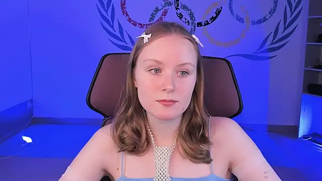 Snapshot of VivienLeeigh chatting on December 2024 05:15:01 PM VivienLeeigh online show from December 2024 05:15:01 PM