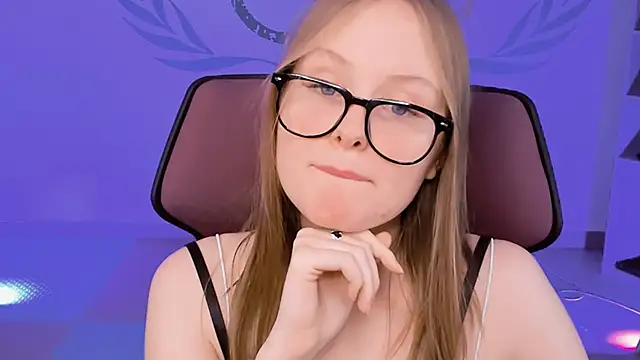 Snapshot of VivienLeeigh chatting on January 2025 03:14:02 PM VivienLeeigh online show from January 2025 03:14:02 PM