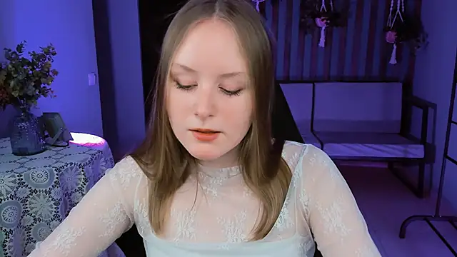 Snapshot of VivienLeeigh chatting on February 2025 09:05:01 AM VivienLeeigh online show from February 2025 09:05:01 AM
