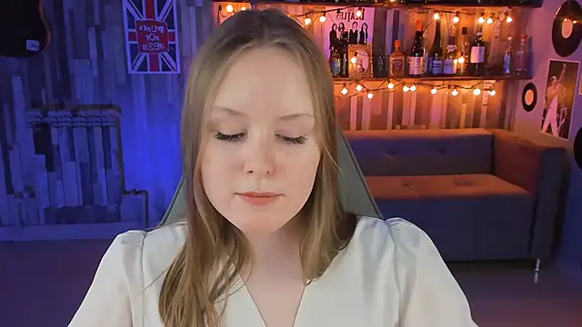 Snapshot of VivienLeeigh chatting on February 2025 04:20:02 PM VivienLeeigh online show from February 2025 04:20:02 PM