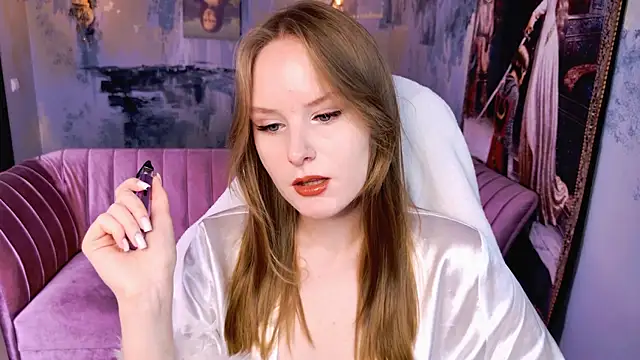 VivienLeeigh online show from May 2026 05:24:01 AM
