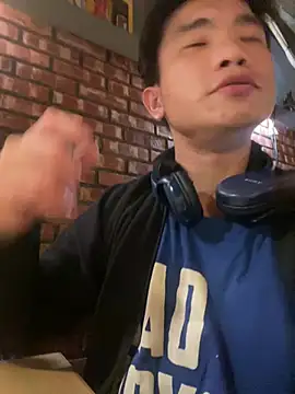 Snapshot of TaiwanSlutBitch chatting on December 2024 03:10:01 PM TaiwanSlutBitch online show from December 2024 03:10:01 PM