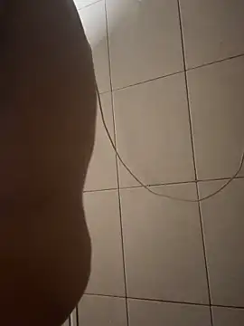 Snapshot of TaiwanSlutBitch chatting on October 2025 10:04:02 PM TaiwanSlutBitch online show from October 2025 10:04:02 PM