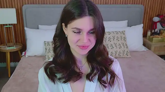 RihannaRose online show from November 2025 05:16:01 PM