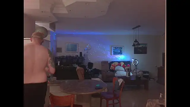 Snapshot of Tall_REC chatting on December 2024 03:58:01 PM Tall REC online show from December 2024 03:58:01 PM