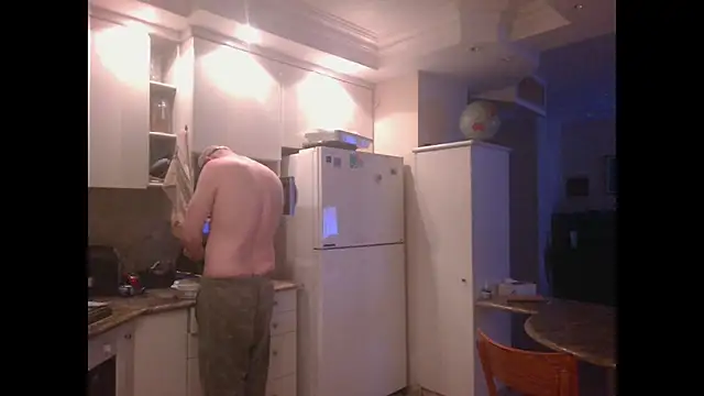 Snapshot of Tall_REC chatting on December 2024 04:26:01 PM Tall REC online show from December 2024 04:26:01 PM