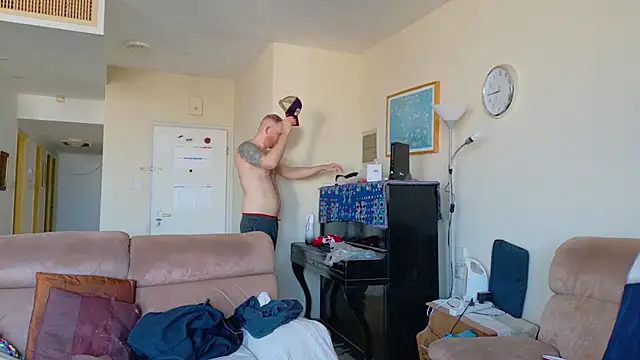 Snapshot of Tall_REC chatting on December 2024 01:17:02 PM Tall REC online show from December 2024 01:17:02 PM