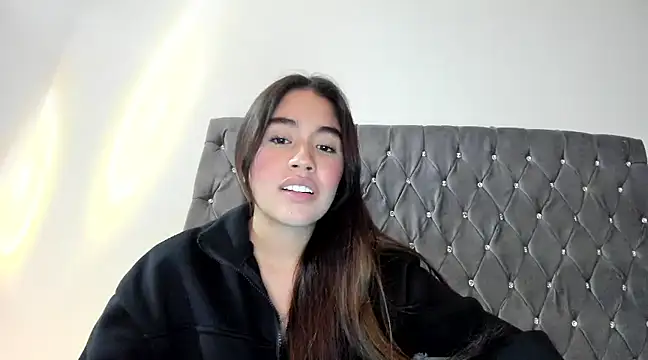 Snapshot of AriaMontgomery chatting on January 2025 07:54:01 AM AriaMontgomery online show from January 2025 07:54:01 AM