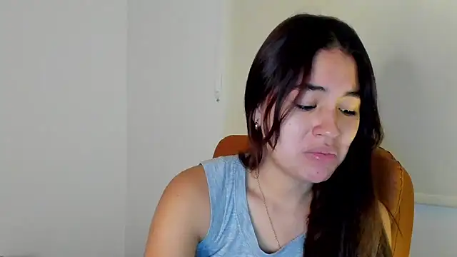 Snapshot of AriaMontgomery chatting on January 2025 11:13:01 PM AriaMontgomery online show from January 2025 11:13:01 PM