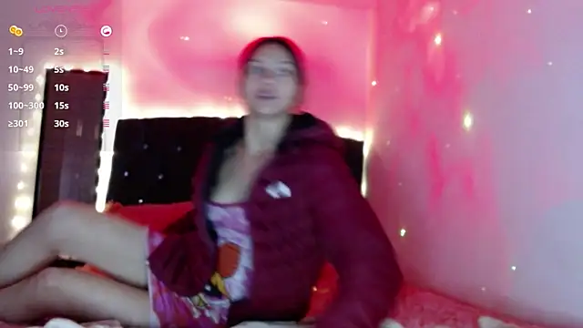 holy juli online show from February 2025 04:25:01 AM