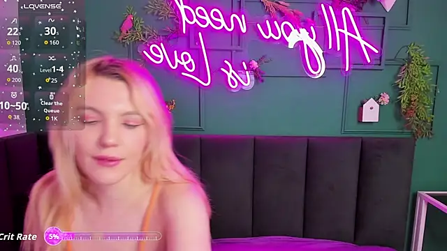 Fluffy Monica online show from April 2026 01:33:01 AM