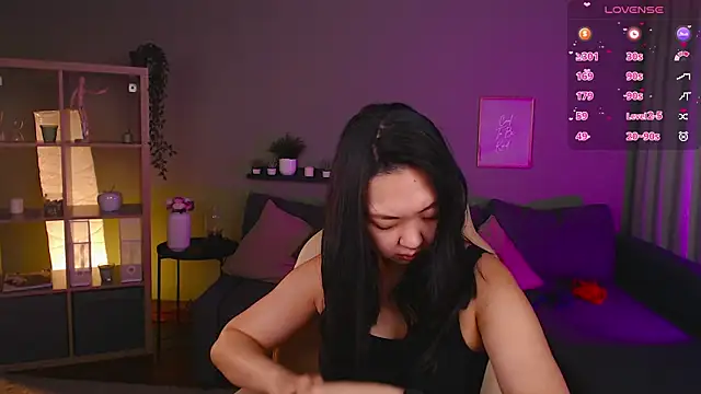 Marine Vact online show from October 2025 02:14:01 PM