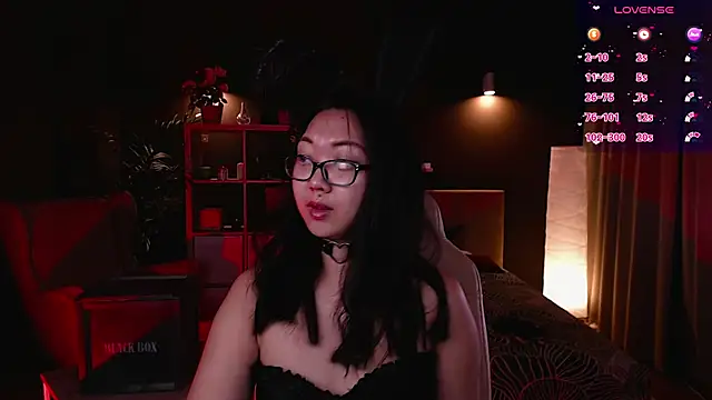 Marine Vact online show from October 2025 02:07:01 PM