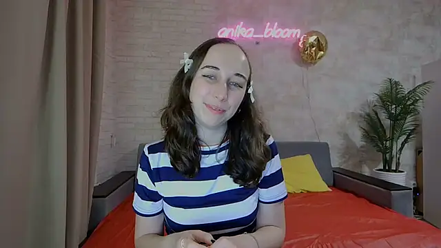 Snapshot of Anika_bloom chatting on February 2025 02:47:02 AM Anika bloom online show from February 2025 02:47:02 AM