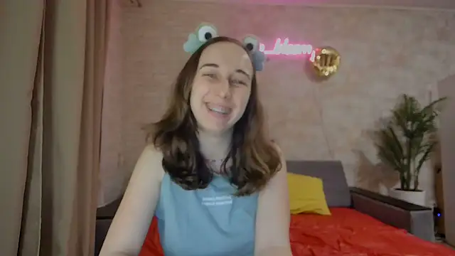 Snapshot of Anika_bloom chatting on March 2025 02:30:02 AM Anika bloom online show from March 2025 02:30:02 AM
