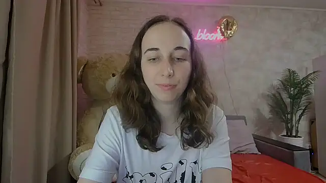 Snapshot of Anika_bloom chatting on March 2025 02:57:02 AM Anika bloom online show from March 2025 02:57:02 AM