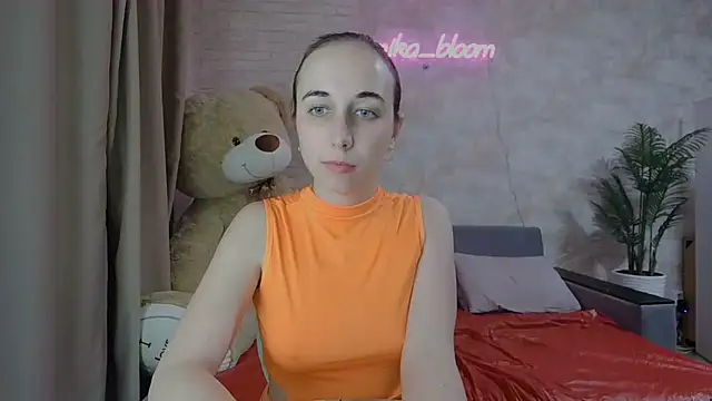 Snapshot of Anika_bloom chatting on March 2025 03:37:02 AM Anika bloom online show from March 2025 03:37:02 AM