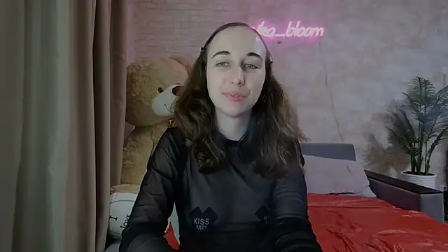 Snapshot of Anika_bloom chatting on March 2025 12:47:01 AM Anika bloom online show from March 2025 12:47:01 AM