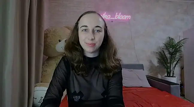 Snapshot of Anika_bloom chatting on March 2025 03:51:01 AM Anika bloom online show from March 2025 03:51:01 AM