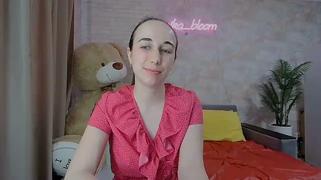 Snapshot of Anika_bloom chatting on March 2025 06:58:02 AM Anika bloom online show from March 2025 06:58:02 AM