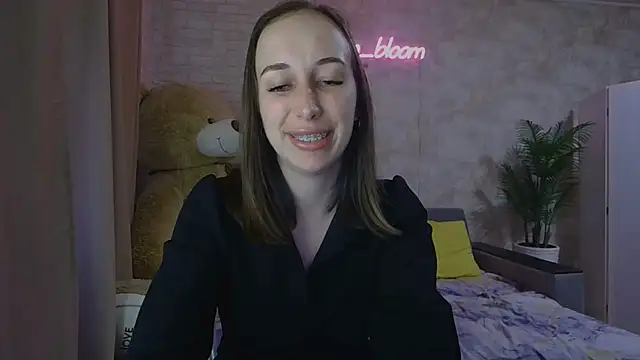 Snapshot of Anika_bloom chatting on September 2025 01:45:02 PM Anika bloom online show from September 2025 01:45:02 PM