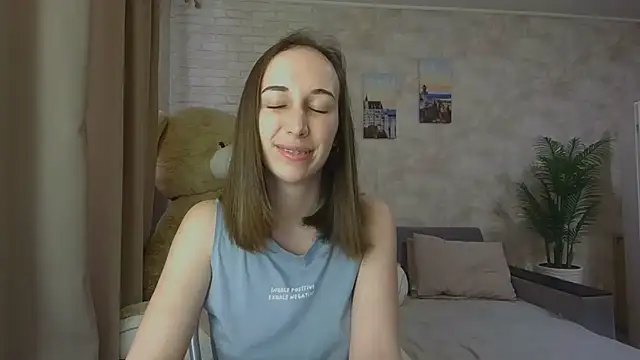 Snapshot of Anika_bloom chatting on October 2025 10:12:02 AM Anika bloom online show from October 2025 10:12:02 AM