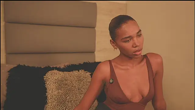 Lily Miiller online show from February 2026 10:06:02 PM