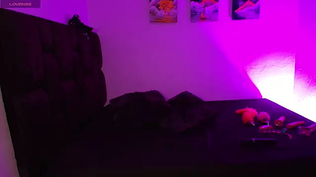 EmilySavvato online show from February 2025 03:43:02 AM