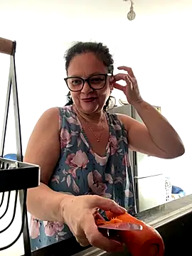 Snapshot of Sharongirl07 chatting on October 2025 12:30:01 PM Sharongirl07 online show from October 2025 12:30:01 PM