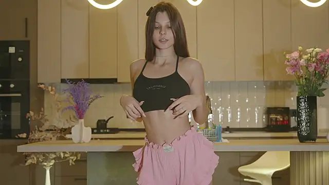 Snapshot of whisper_of_love chatting on November 2025 02:10:01 AM whisper of love online show from November 2025 02:10:01 AM