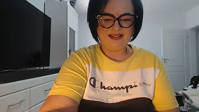 Snapshot of Amandamuller1982 chatting on July 2026 10:06:02 AM Amandamuller1982 online show from July 2026 10:06:02 AM