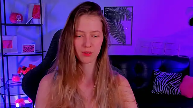 Sharon Evansi online show from March 2025 12:02:02 PM