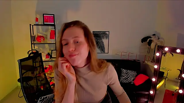 Sharon Evansi online show from March 2025 02:42:02 PM