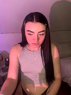 Snapshot of AdelinaAlia chatting on September 2025 06:30:01 PM AdelinaAlia online show from September 2025 06:30:01 PM