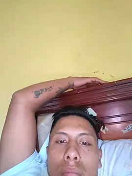 Snapshot of luis2435el chatting on August 2026 10:19:02 PM luis2435el online show from August 2026 10:19:02 PM