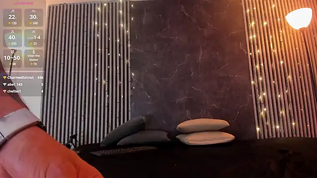 Snapshot of Duriel_ chatting on December 2024 03:09:02 PM Duriel  online show from December 2024 03:09:02 PM