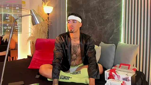 Snapshot of Duriel_ chatting on January 2025 03:00:01 AM Duriel  online show from January 2025 03:00:01 AM