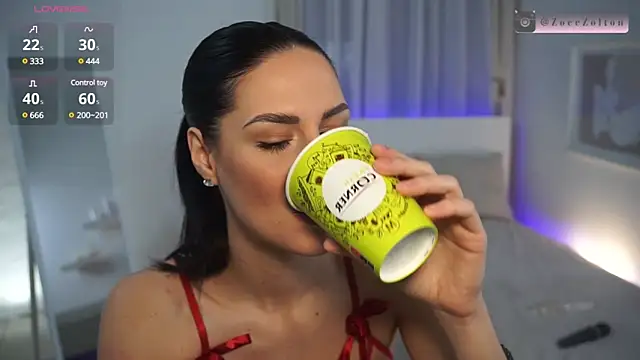 ZoeeZolton online show from January 2025 12:05:02 PM