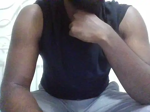 Snapshot of justinme00o7 chatting on December 2024 06:16:02 PM justinme00o7 online show from December 2024 06:16:02 PM