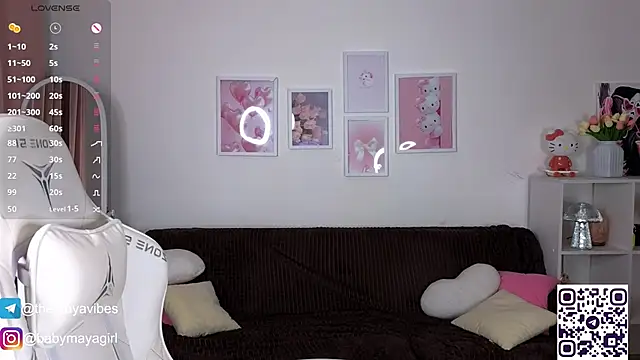 Snapshot of Maya_Rave chatting on October 2025 03:53:02 AM Maya Rave online show from October 2025 03:53:02 AM