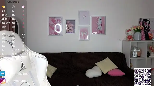 Snapshot of Maya_Rave chatting on November 2025 03:52:02 AM Maya Rave online show from November 2025 03:52:02 AM