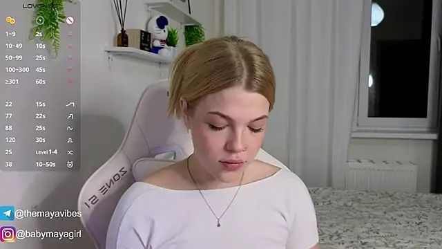 Snapshot of Maya_Rave chatting on November 2025 03:52:01 AM Maya Rave online show from November 2025 03:52:01 AM