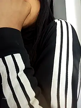 bonnie 18x online show from November 2025 11:49:02 PM